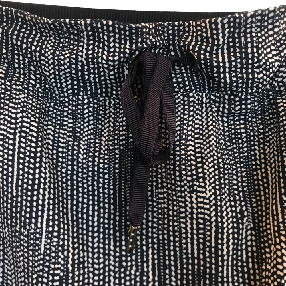 Athleta Skort Navy & White - Picture 6 of 13